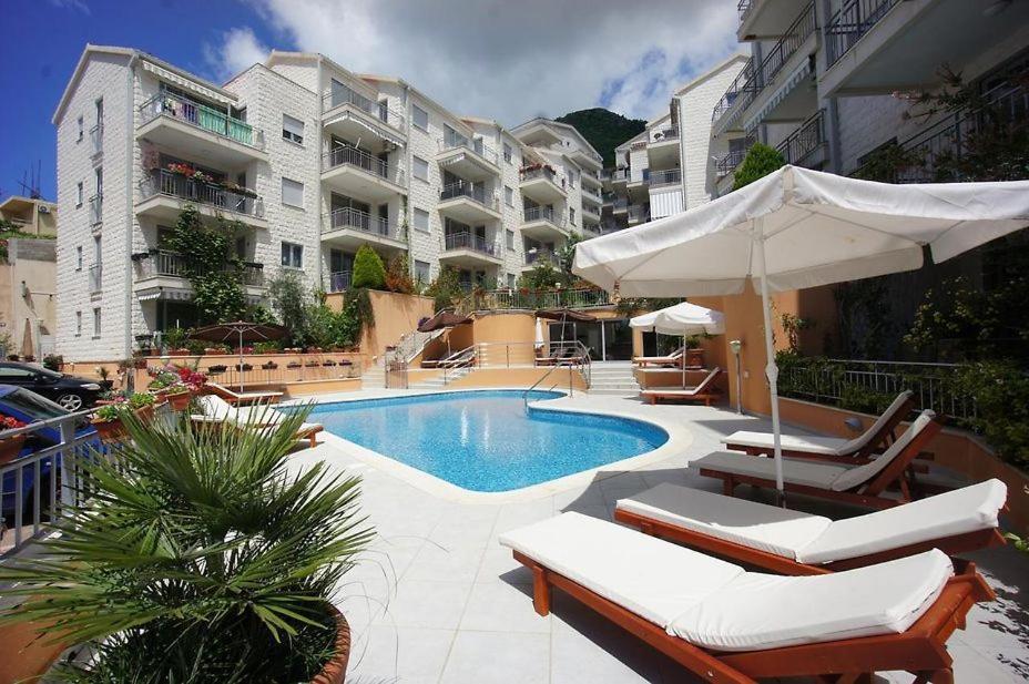 Petrovac Bay Monte Apartment ภายนอก รูปภาพ