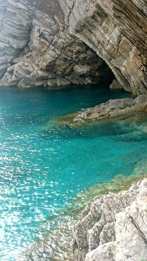 Petrovac Bay Monte Apartment ภายนอก รูปภาพ